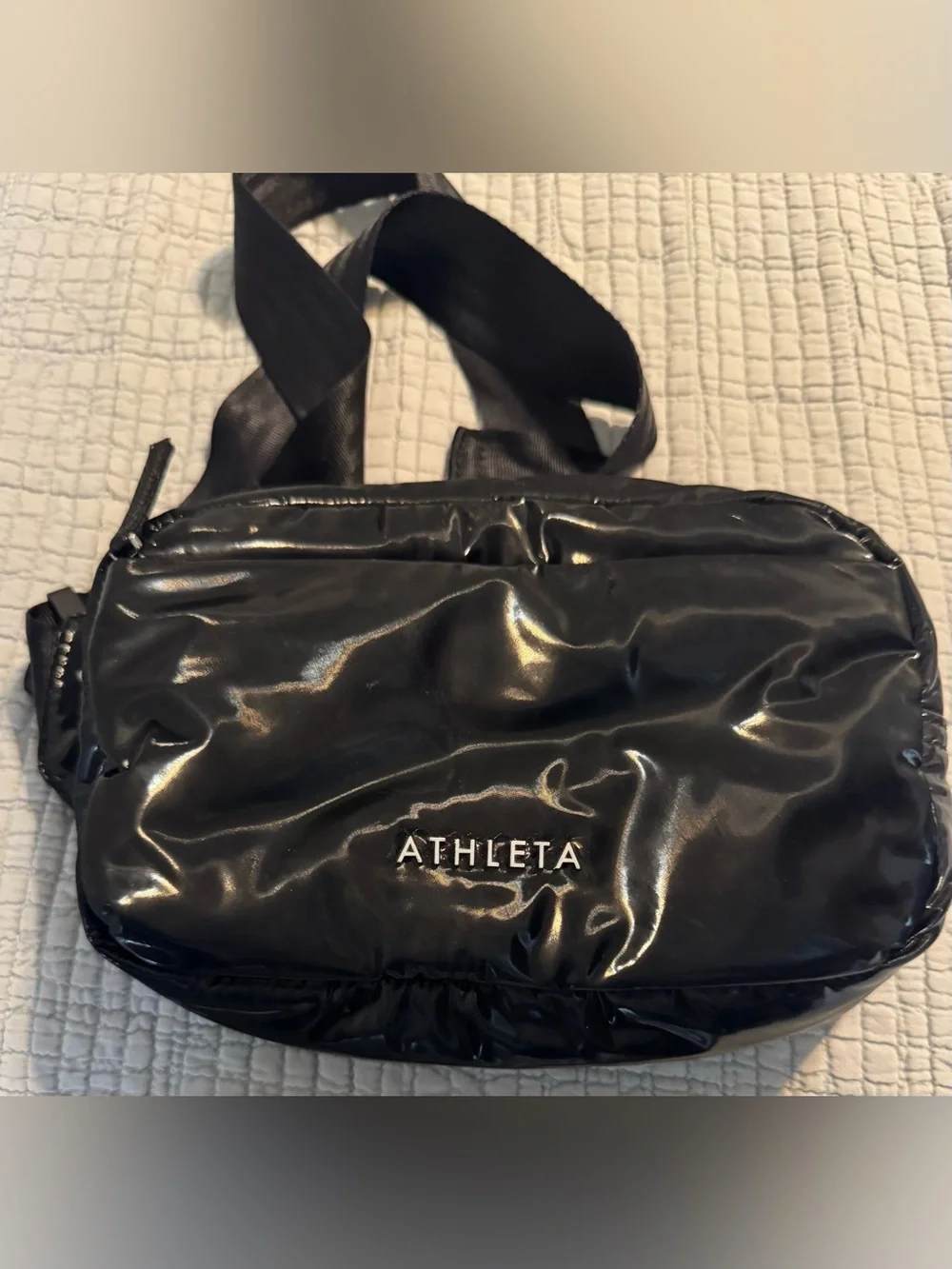 ATHLETA ALL ABOUT SHINE QUILTED CROSSBODY BELT BAG